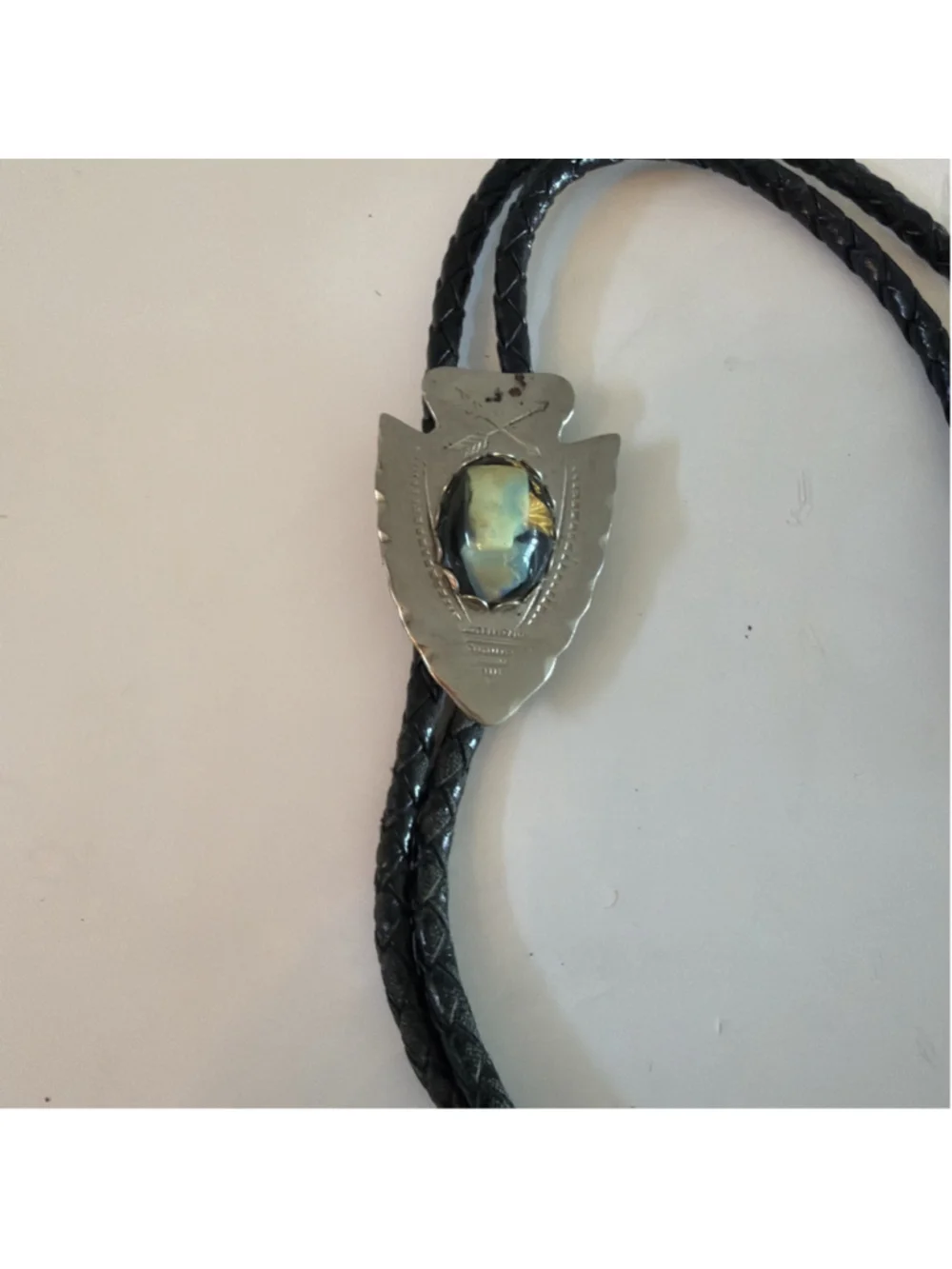 Vintage Western Silver Tone Bolo Tie Arrowhead with oval Abalone Inlay